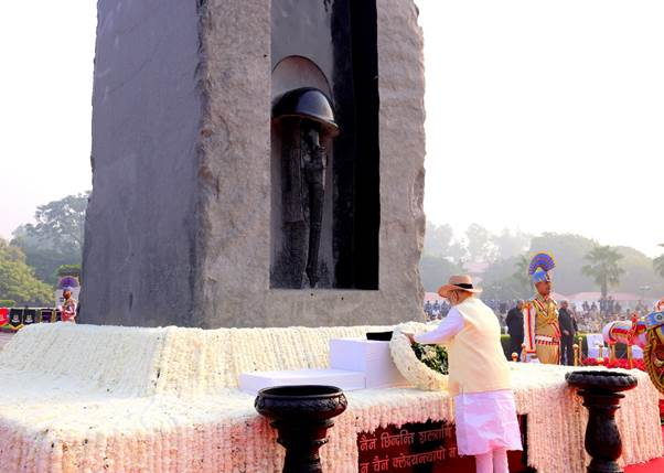 Police Commemoration Day: ड्रोन, नार्कोटिक्स कारोबार, साइबर अपराध, AI के माध्यम से अशांति फैलाने के प्रयास जैसी चुनौतियां देश के सामने खड़ी हैं