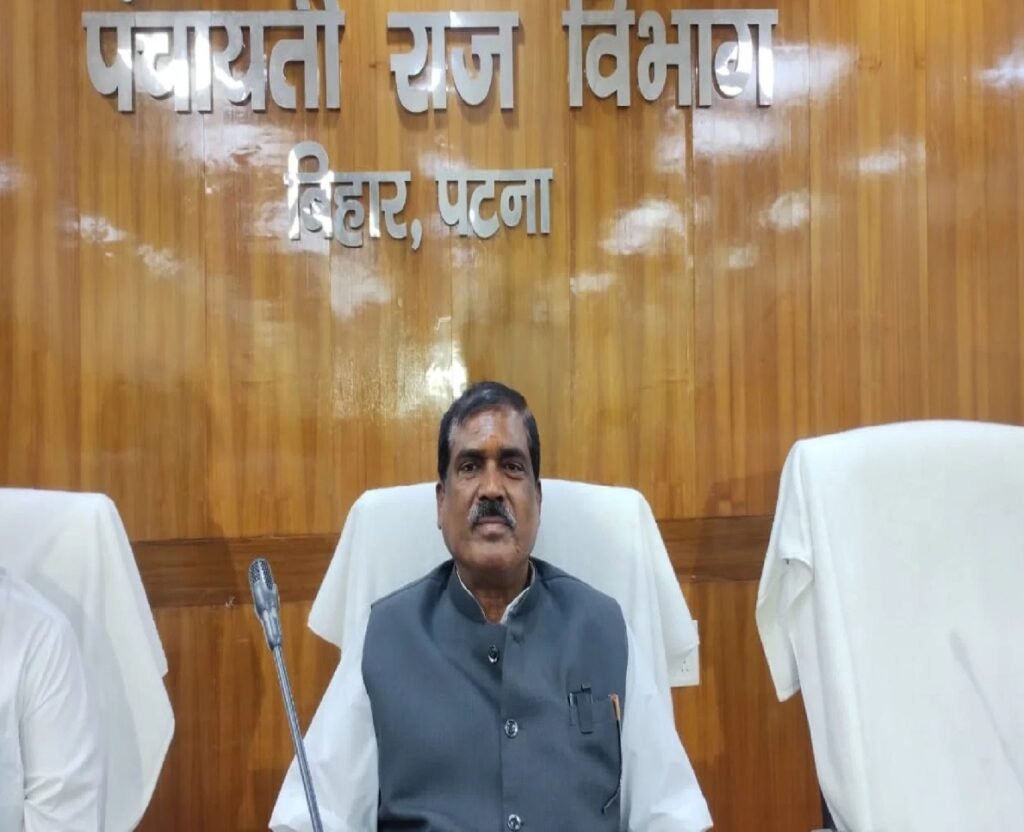 Panchayati Raj Officer Job: बिहार के युवाओं के लिए बड़ी खुशखबरी, जल्द होगी 15000 से ज्यदा पदों पर बहाली